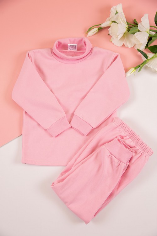 طقم بيجاما بناتي شتوي قطعتين لون وردي بأكمام طويلة و رقبة عالية مع بنطلون طويل بزم
