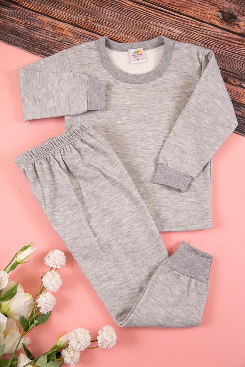 طقم بيجاما بناتي شتوي قطعتين لون رصاصي بأكمام طويلة مع بنطلون طويل بزم