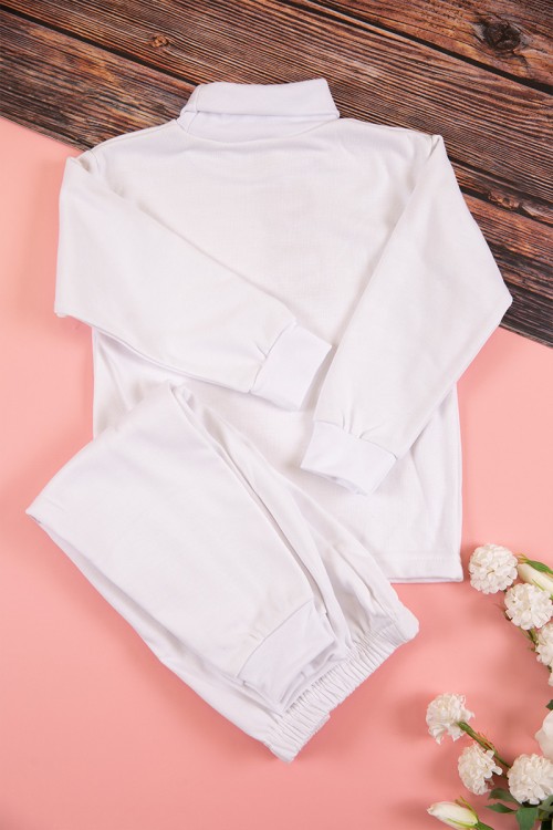 طقم بيجاما بناتي شتوي قطعتين لون أبيض بأكمام طويلة و رقبة عالية مع بنطلون طويل بزم