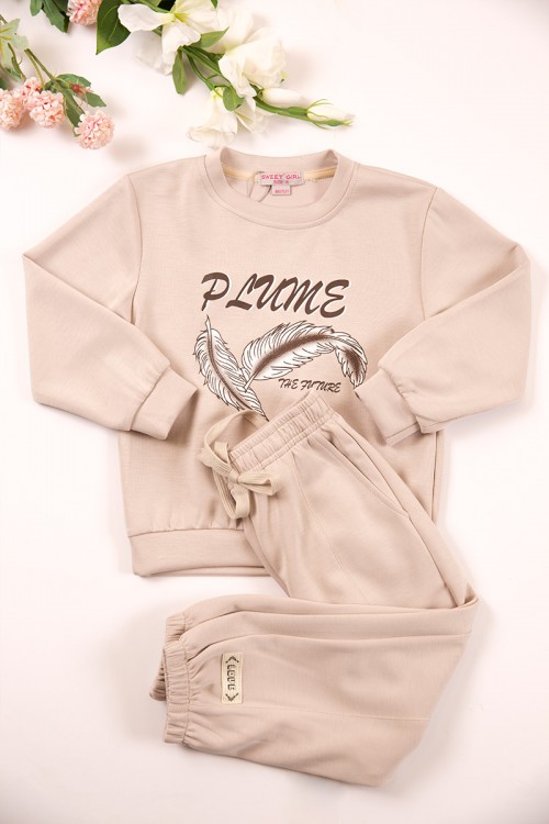 طقم بناتي شتوي قطعتين لون بيج بأكمام طويلة مع بنطلون طويل بزم و رباط على الخصر