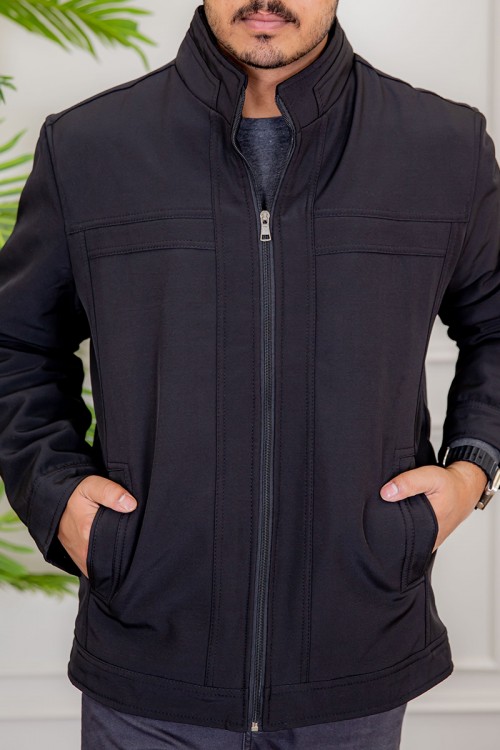 جاكيت رجالي شتوي لون أسود ياقة عالية بجيوب و سحاب من الأمام