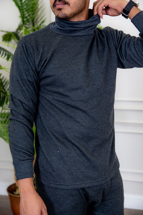 طقم بيجاما رجالي شتوي قطعتين لون رصاصي بياقة عالية و أكمام طويلة