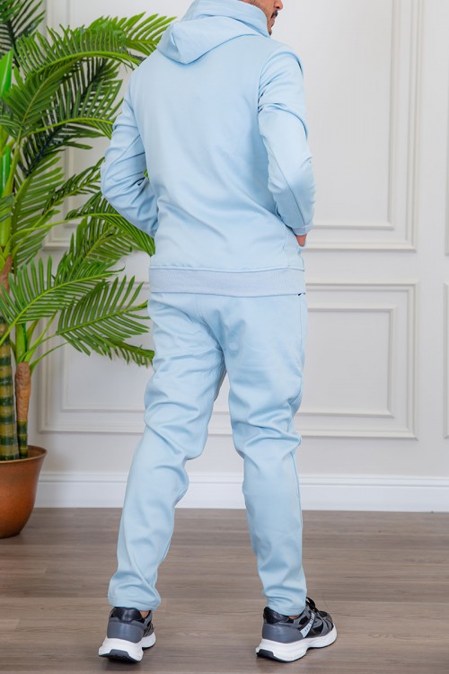 طقم رجالي شتوي قطعتين لون سماوي ببلوفر هودي قبعة متصلة و جيوب أمامية
