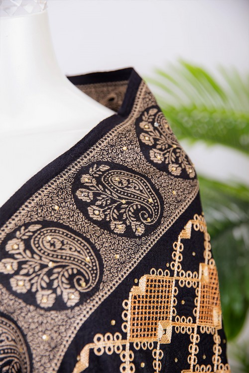 شال كشميري نسائي لون أسود بتطريز باللون الذهبي و البني