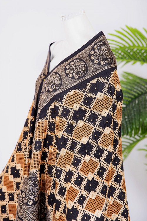 شال كشميري نسائي لون أسود بتطريز باللون الذهبي و البني