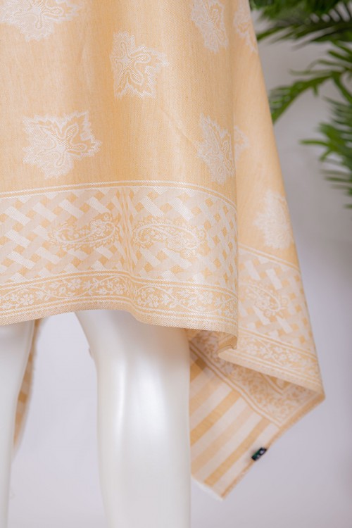 شال كشميري نسائي لون بيج بنقوش باللون الاوف وايت