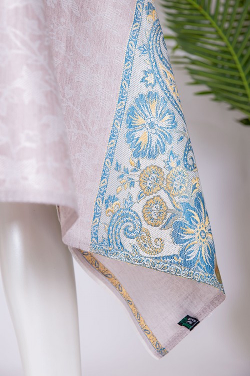 شال كشميري نسائي لون لحمي بنقوش باللون السماوي و الذهبي