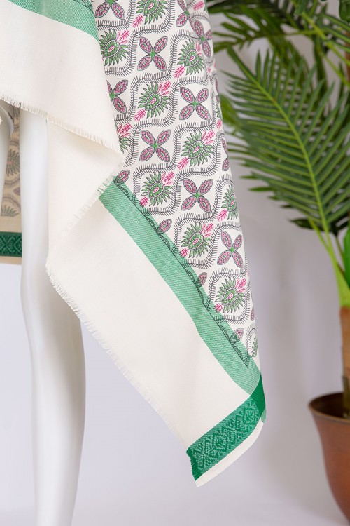 شال كشميري نسائي لون اوف وايت بنقوش باللون الأخضر و الوردي و الأسود