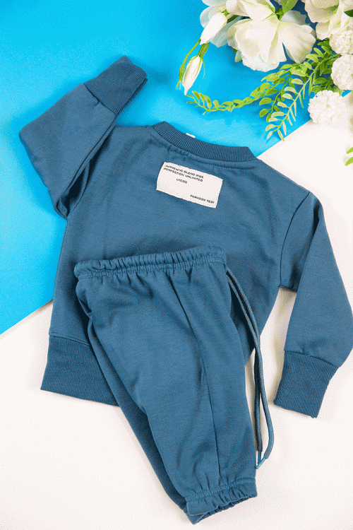 طقم قطعتين ولادي أطفال شتوي لون أزرق بأكمام طويلة و رباط و زم من الخصر