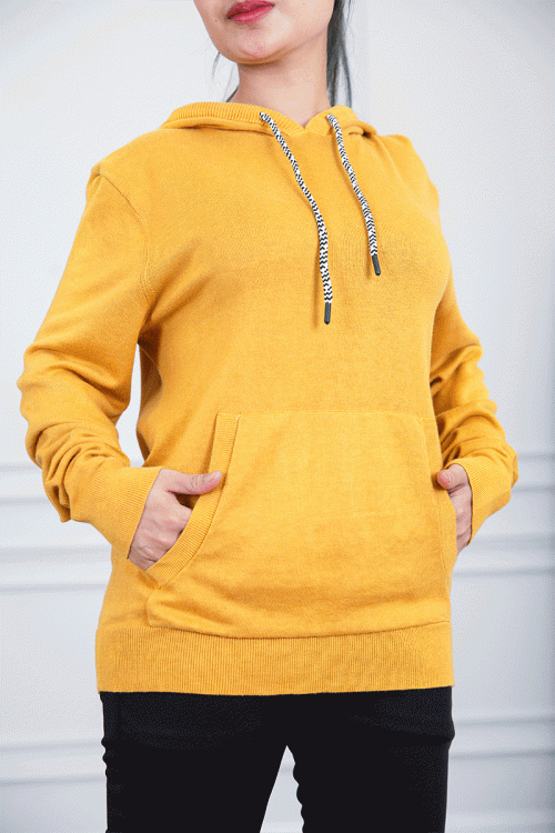 بلوفر نسائي شتوي لون أصفر بقبعة متصلة برباط و أكمام طويلة مع جيب الكنغر