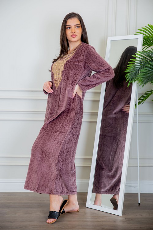 قميص نسائي شتوي مخمل متعدد الألوان بتطريز باللون الذهبي و بأكمام طويلة