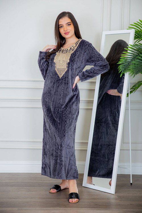 قميص نسائي شتوي مخمل متعدد الألوان بتطريز باللون الذهبي و بأكمام طويلة