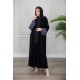 عباية نسائية كشميري أنيقة لون أسود مزينة من الأكمام و أزرار من الأمام مع طرحة