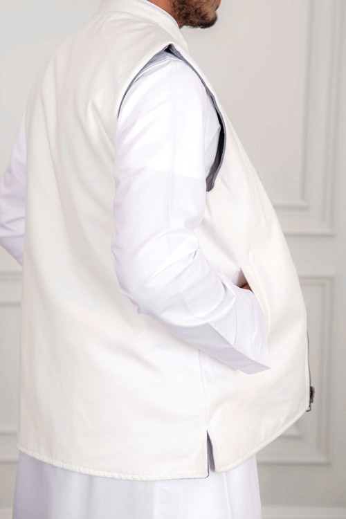 سديري رجالي وجهين دبل فيس لون أبيض و رمادي بجيوب و سحاب من الأمام