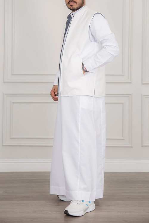 سديري رجالي وجهين دبل فيس لون أبيض و رمادي بجيوب و سحاب من الأمام