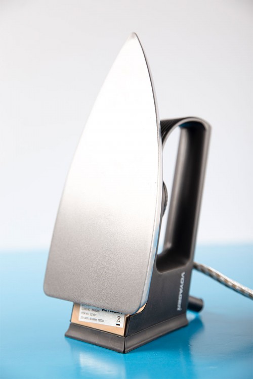 مكواة ملابس كهربائية جافة