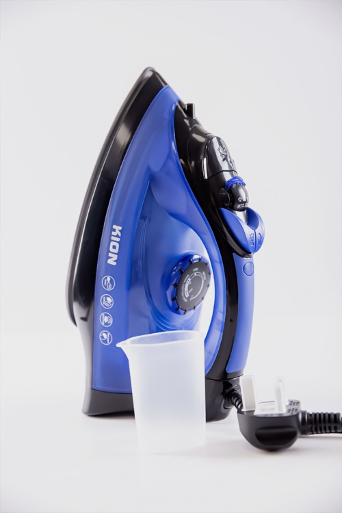 مكواة بخار كهربائية 2200 واط لون أسود و أزرق