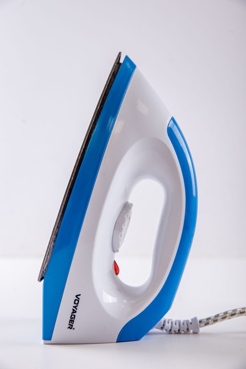 مكواة ملابس كهربائية جافة 1200 واط