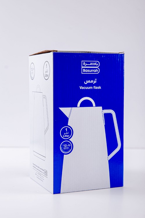 ترمس قهوة أو شاي لون أبيض ذو غطاء ذهبي لامع حافظ للحرارة بسعة 1 لتر