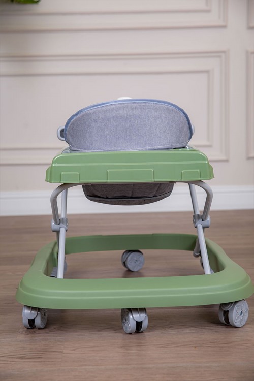 مشاية أطفال متعددة الألوان على شكل سيارة قابلة للطي و مضادة للإنزلاق مع لوح ألعاب