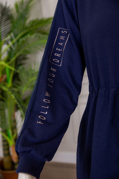 قميص نسائي شتوي طويل لون كحلي بكتابات و رباط بزم من الخصر