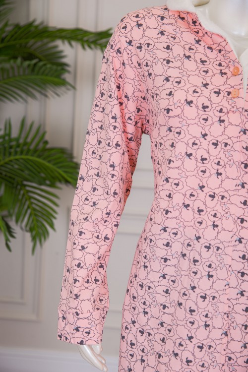 فستان نسائي شتوي طويل لون اوف وايت بياقة دائرية و بأكمام طويلة