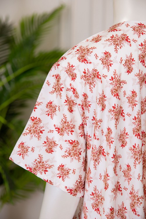 قميص نسائي كلوش لون أبيض مشجر بياقة قصة سبعة ذو أكمام قصيرة