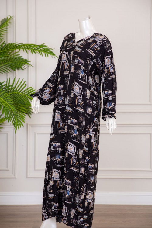 قميص نسائي طويل لون أسود بطبعة زهور و بياقة قصة سبعة ذو أكمام طويلة