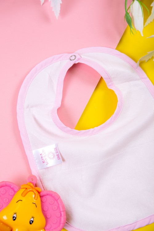 مريلة أطفال متعددة الألوان مزينة بقماش دانتيل من الأمام