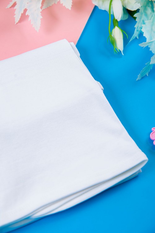 كوفلة أطفال لون أبيض