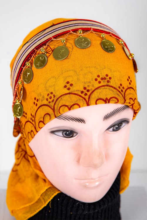 طوق شعر تراثي ملون مزين بجنيهات ذهبية