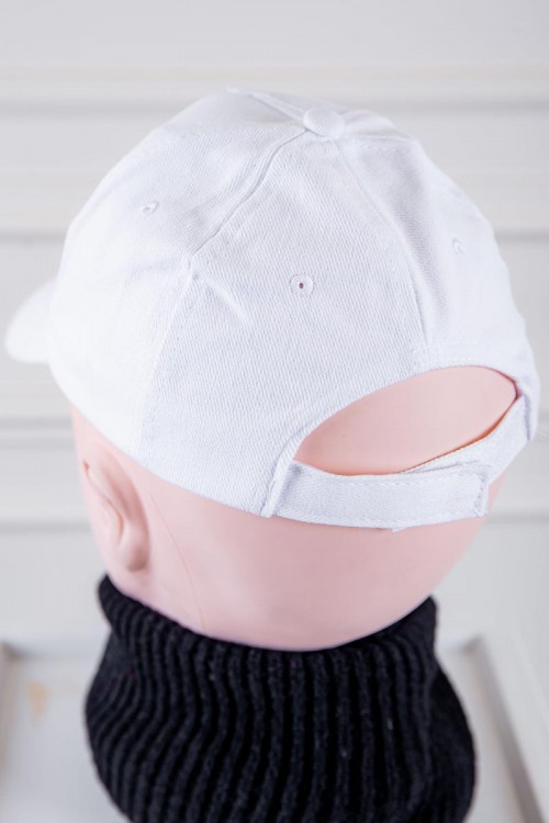 كاب كأس العالم 2034 لون أبيض