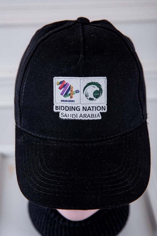 كاب كأس العالم 2034 لون أسود