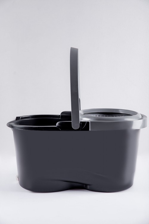 ممسحة أرضية مع دلو مقسّم لجزئين بدوران 360 درجة مع قطعة غيار