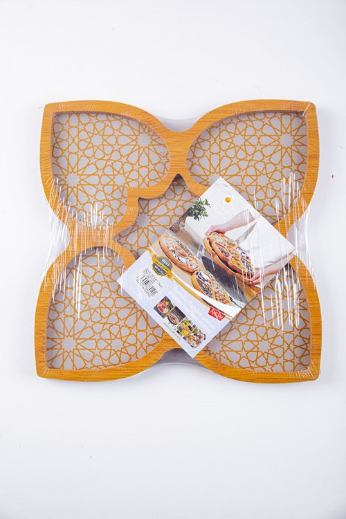 صحن تقديم خشبي لون ذهبي 5 تقسيمات بزخارف إسلامية