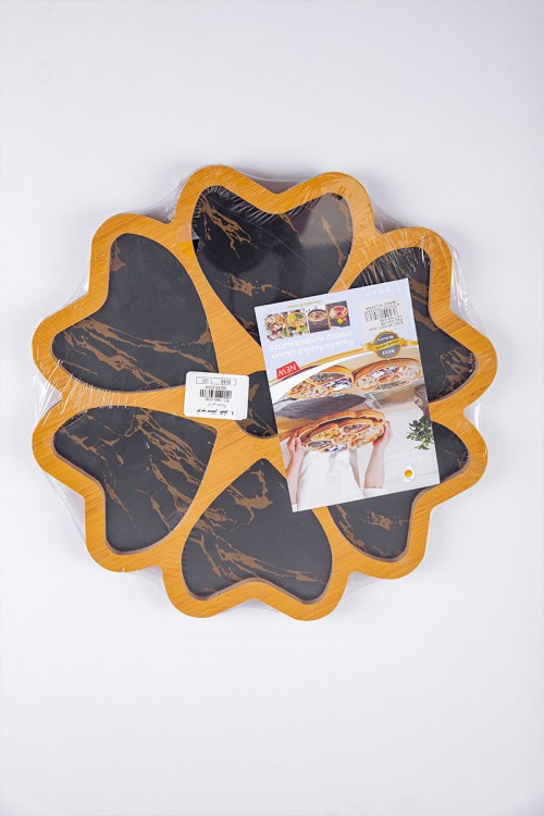 صحن تقديم خشبي لون أسود و ذهبي بتقسيمات متعددة