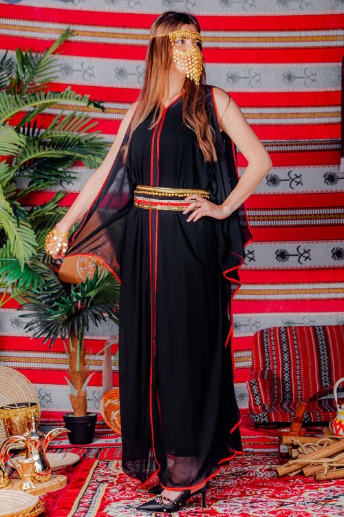 جلابية نسائية ليوم التأسيس متعددة الألوان بقماش استرتش من الداخل و شيفون من الخارج و بحزام في الخصر