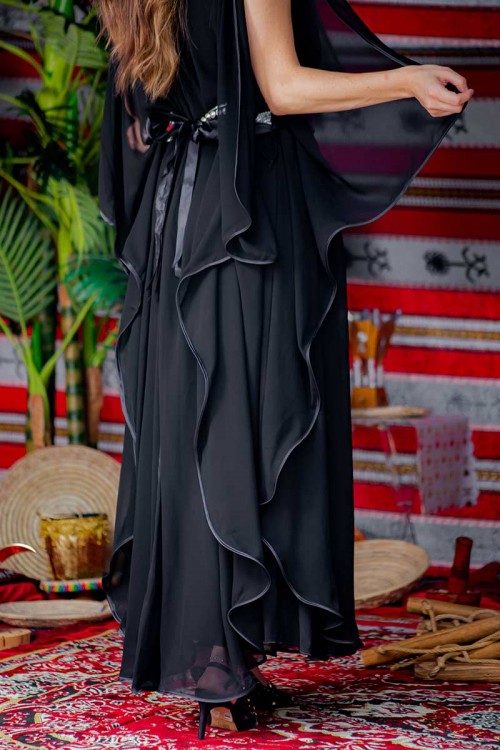 جلابية نسائية ليوم التأسيس متعددة الألوان بقماش استرتش من الداخل و شيفون من الخارج و بحزام في الخصر