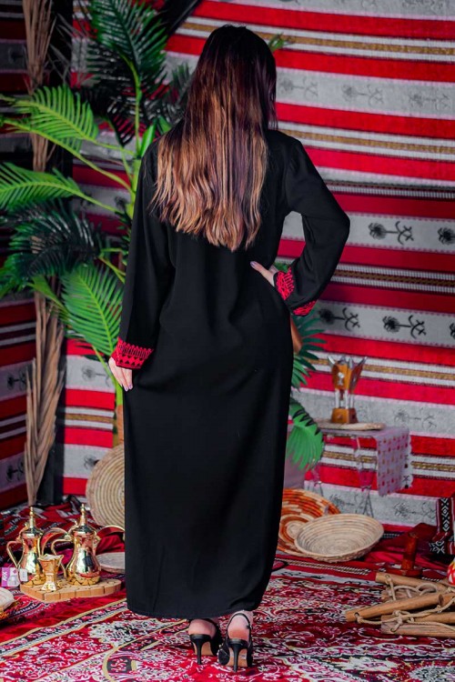 جلابية نسائية عسيري لون أسود بتطريز تراثي ملون