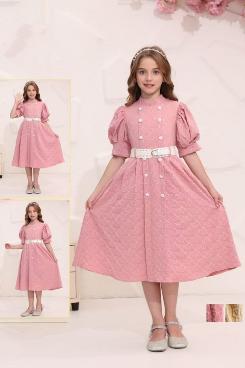 فستان بناتي لون وردي بياقة عالية و أزرار من الأمام و حزام من الخصر