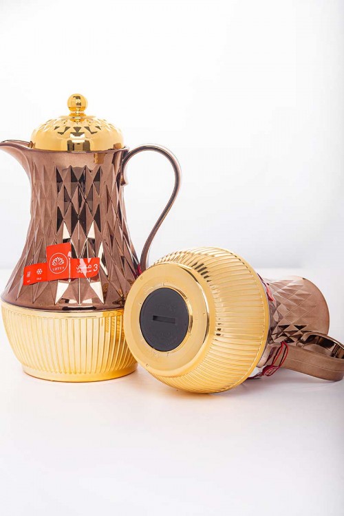 طقم 2 ترامس للقهوة و الشاي لون بني و ذهبي حافظ للحرارة بسعة 1.6 لتر