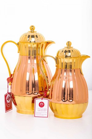 طقم 2 ترامس للقهوة و الشاي لون ذهبي و بيج حافظ للحرارة بسعة 1.6 لتر