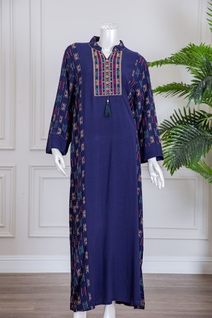 قميص نسائي طويل لون كحلي بياقة عالية مع تطريز ملون ذو أكمام طويلة