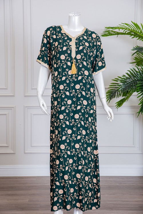 قميص نسائي طويل لون زيتي مزين بطبعات زهور و بياقة كلفة مطرزة لون بيج فاتح ذو أكمام قصيرة