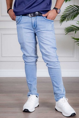 بنطلون رجالي جينز لون سماوي بجيوب من الجانبين و الخلف 