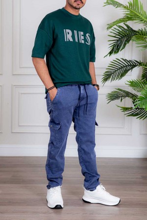 بنطلون رجالي جينز لون أزرق بجيوب من الجانبين و الخلف برباط على الخصر