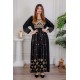 جلابية نسائية لون أسود مزينة بتطريز ذهبي بياقة دائرية و رباط على الخصر