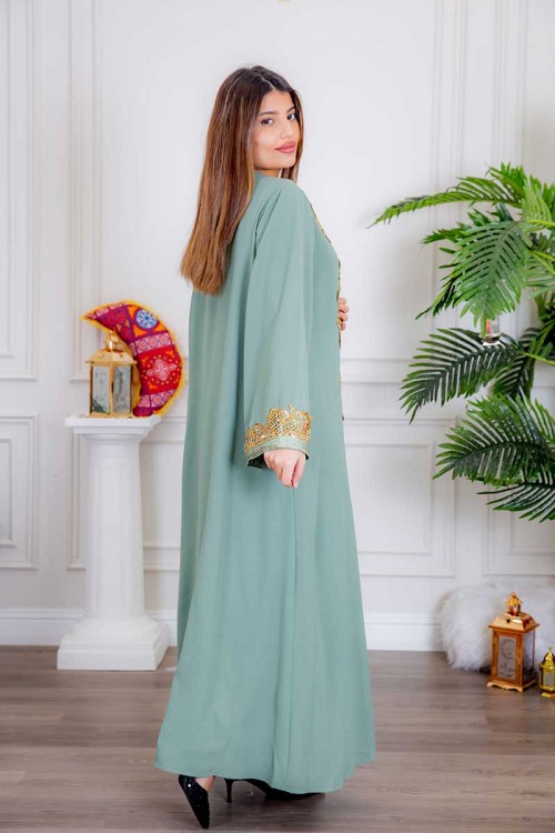 جلابية نسائية قطعتين لون تركواز فاتح بتطريز ذهبي من الأكمام و الأمام