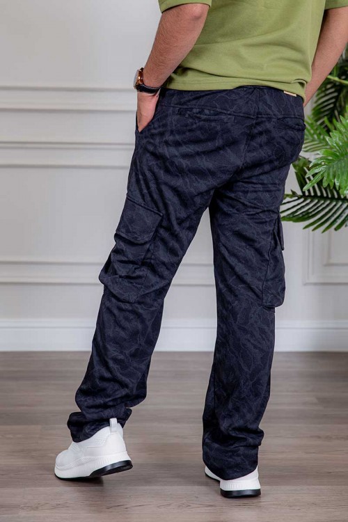 بنطلون رجالي ستريتش لون كحلي بجيوب من الجانبين و برباط في الخصر