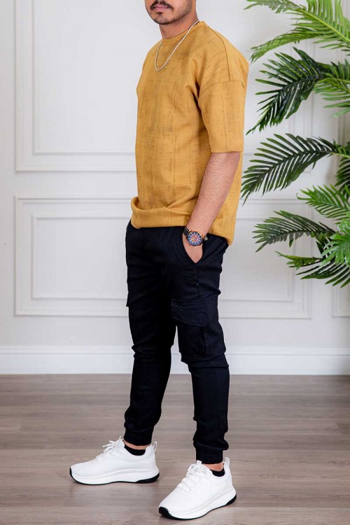 بنطلون رجالي لون أسود بجيوب من الجانبين و الخلف و برباط في الخصر